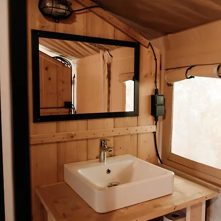Camping De Tulpenweide Breezand Room photo